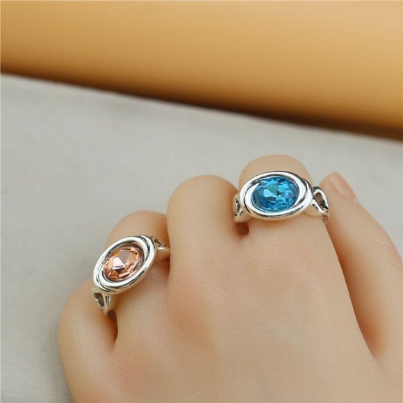 Zalia Oval Modern Silver Ring with Emerald Green Colored Crystal Size 9 Gift Box - Picture 4 of 11